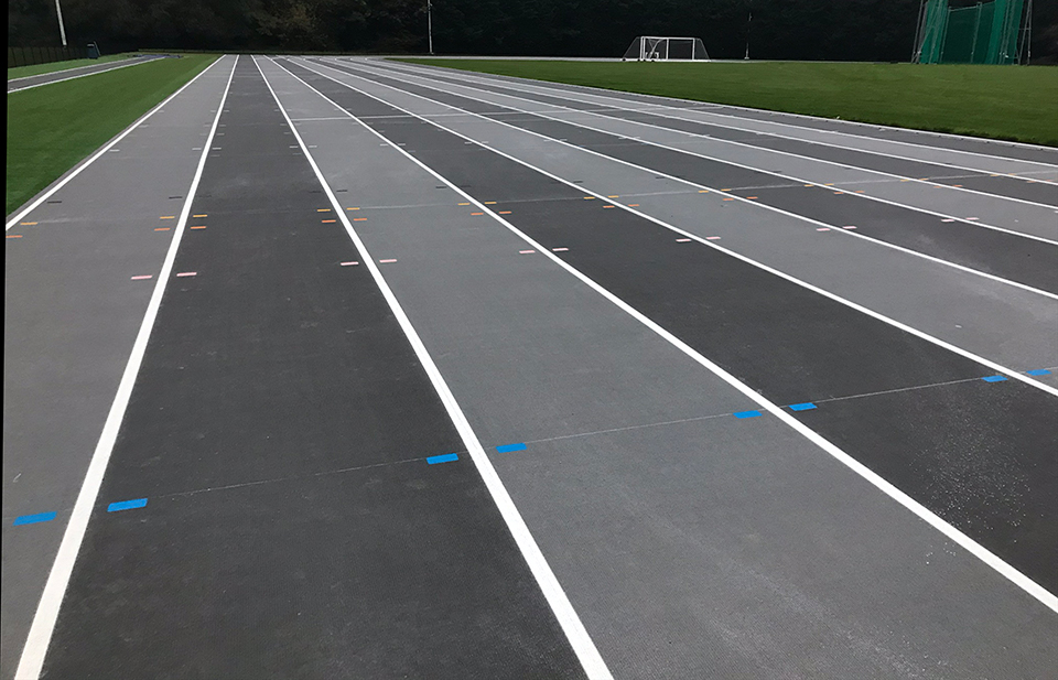 Image of running track straight